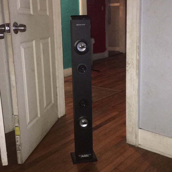 Speaker - Picture 1 of 2